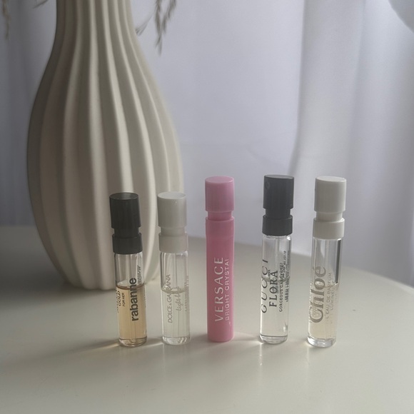 Perfume Sample Bundle - Picture 2 of 3